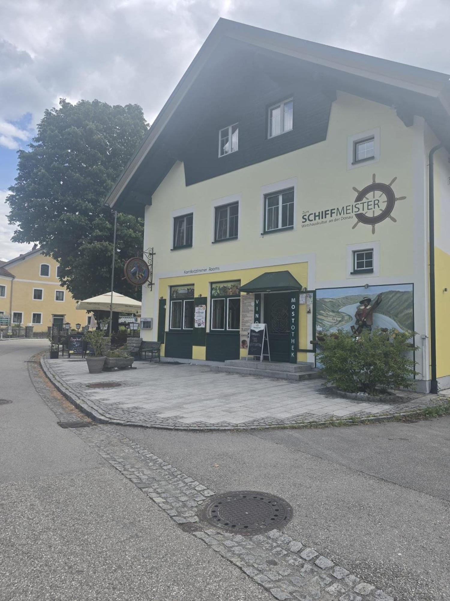 Gasthof Zum Schiffmeister Wesenufer Eksteriør billede
